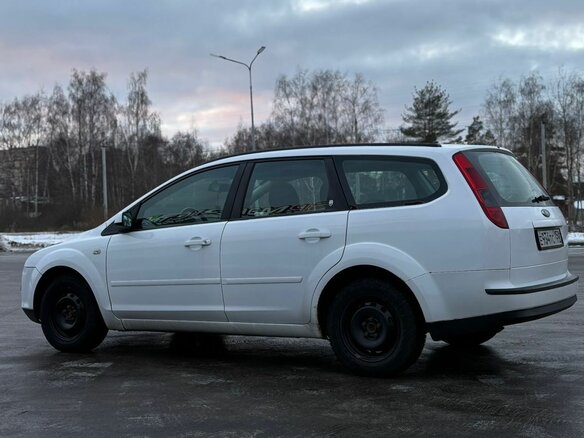 2005 Ford Focus II, белый, 410000 рублей - вид 11