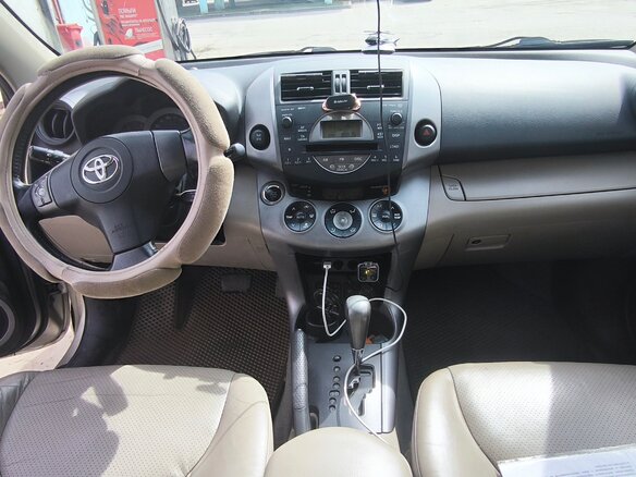 2006 Toyota RAV4 III (XA30), бежевый, 920000 рублей - вид 9