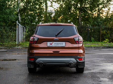 2017 Ford Kuga II Рестайлинг, оранжевый, 1355000 рублей, вид 4