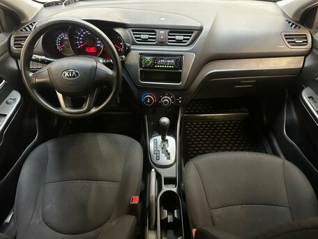2013 Kia Rio III, белый, 1140000 рублей, вид 5