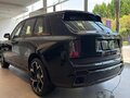 2026 Rolls-Royce Cullinan Black Badge I Рестайлинг (Series II), чёрный, 48000000 рублей - вид 1