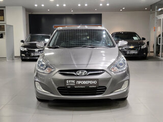 2012 Hyundai Solaris I, серый, 677000 рублей, вид 2