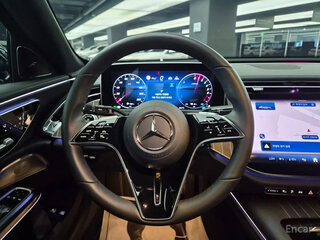 2025 Mercedes-Benz E-Класс 300 e VI (W214, S214), чёрный, 8527251 рублей, вид 5