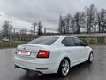 2017 Skoda Octavia III (A7) Рестайлинг, белый, 2100000 рублей - вид 3