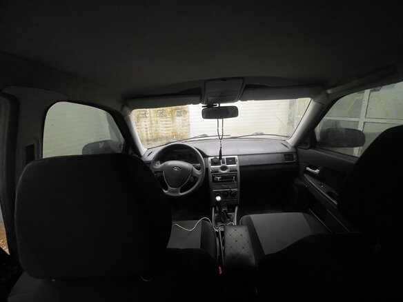 2013 Lada (ВАЗ) Priora I, чёрный, 300000 рублей - вид 4