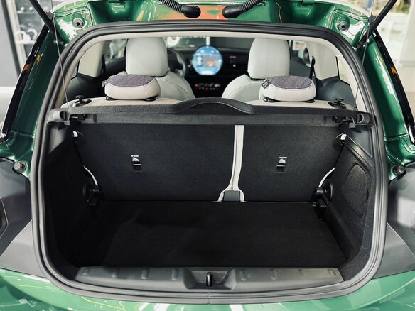 2025 Mini Hatch C IV (F65/F66/J01), зелёный, 5690000 рублей - вид 11