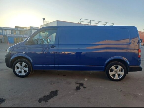 2012 Volkswagen Transporter, синий, 1385000 рублей - вид 5