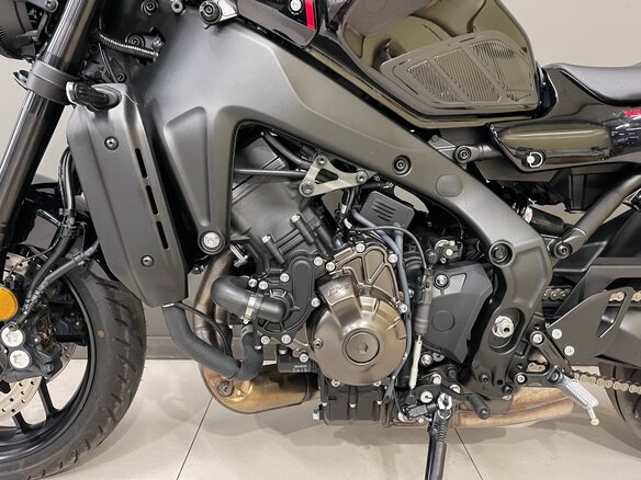 2023 Yamaha XSR900, чёрный, 1220000 рублей - вид 9