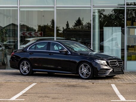 2016 Mercedes-Benz E-Класс 200 V (W213, S213, C238), чёрный, 2695000 рублей, вид 3