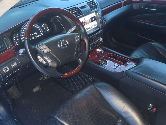 2010 Lexus LS Long 600h L IV Рестайлинг, чёрный, 2100000 рублей - вид 13