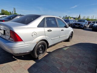 2000 Ford Focus I (North America), серебристый, 180000 рублей, вид 4