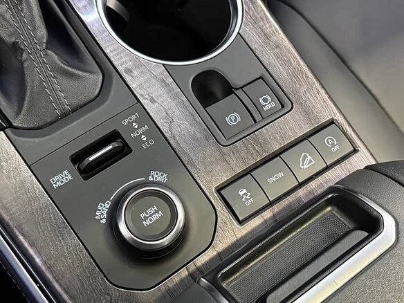 2025 Toyota Crown Kluger, чёрный, 5440202 рублей - вид 7