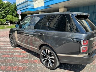2021 Land Rover Range Rover IV Рестайлинг, серый, 10150000 рублей, вид 4