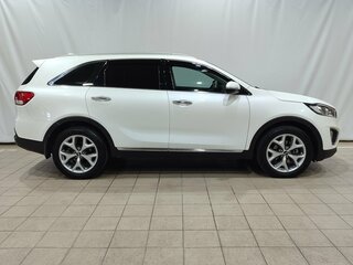 2017 Kia Sorento III Prime, белый, 2650000 рублей, вид 3