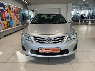 2011 Toyota Corolla X (E140, E150) Рестайлинг, серебристый, 965000 рублей, вид 2