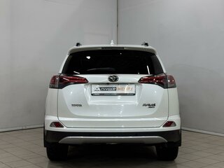 2017 Toyota RAV4 IV (XA40) Рестайлинг, белый, 2350000 рублей, вид 4