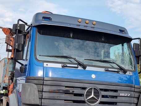 1980 Mercedes-Benz Actros, белый, 4800000 рублей, вид 3
