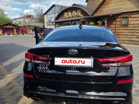 2019 Kia Optima IV Рестайлинг, чёрный, 2400000 рублей, вид 4