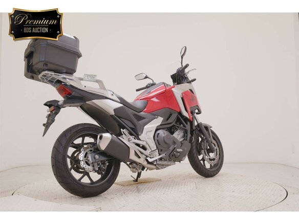2021 Honda NC 750X, красный, 1099000 рублей - вид 4