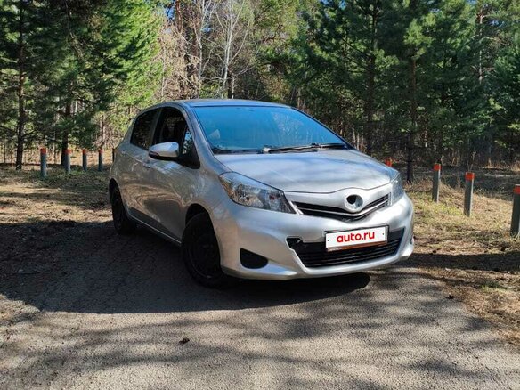 2014 Toyota Vitz III (XP130), серебристый, 670000 рублей - вид 7