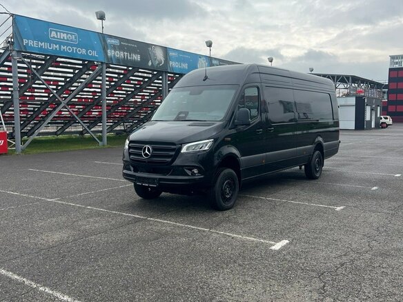2024 Mercedes-Benz Sprinter, чёрный - вид 21