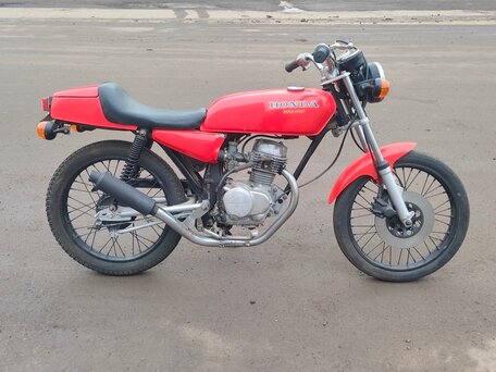1971 Honda CB 100, красный, 130000 рублей, вид 4