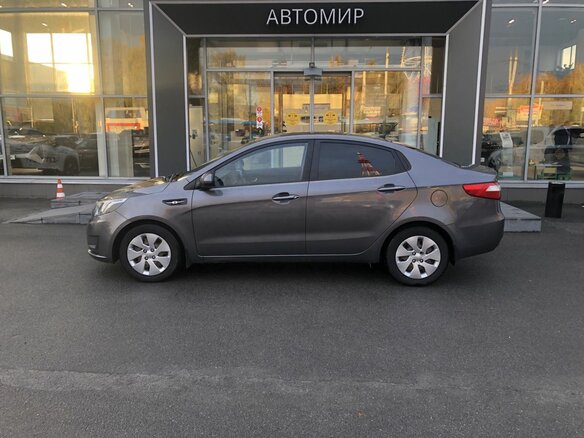 2015 Kia Rio III, серый, 960000 рублей - вид 3