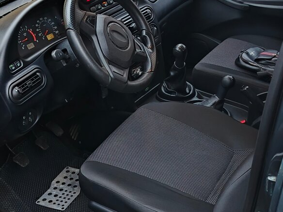 2013 Chevrolet Niva I Рестайлинг, серый, 650000 рублей - вид 5