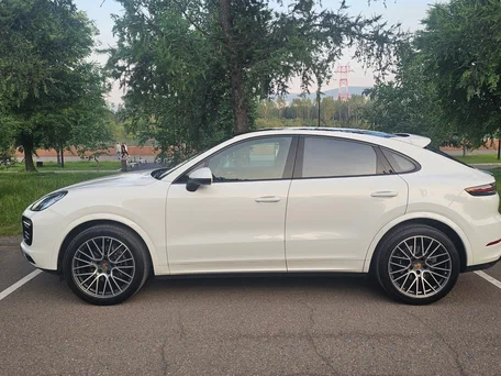 2022 Porsche Cayenne Coupé III, белый, 8950000 рублей, вид 1