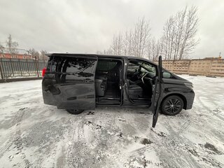 2021 Toyota Alphard III Рестайлинг, чёрный, 4600000 рублей, вид 3