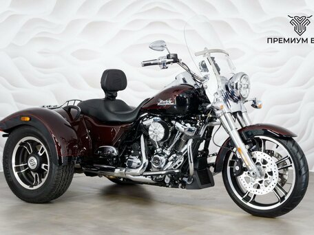2021 Harley-Davidson Freewheeler, пурпурный, 3699000 рублей, вид 5