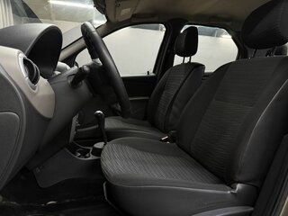 2010 Renault Logan I Рестайлинг, бежевый, 459777 рублей, вид 5