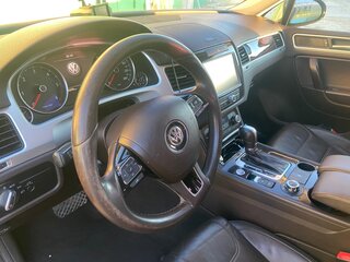 2012 Volkswagen Touareg II, чёрный, 1700000 рублей, вид 5