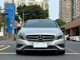 2016 Mercedes-Benz A-Класс 200 III (W176) Рестайлинг, серый, 1444000 рублей, вид 5