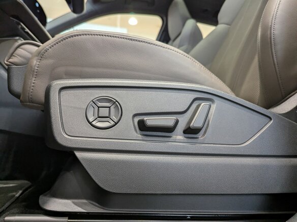 2026 Audi Q5 40 TDI III (GU), чёрный, 8990000 рублей - вид 13