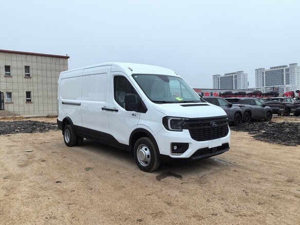 2026 Ford Transit, белый, 6210211 рублей - вид 4