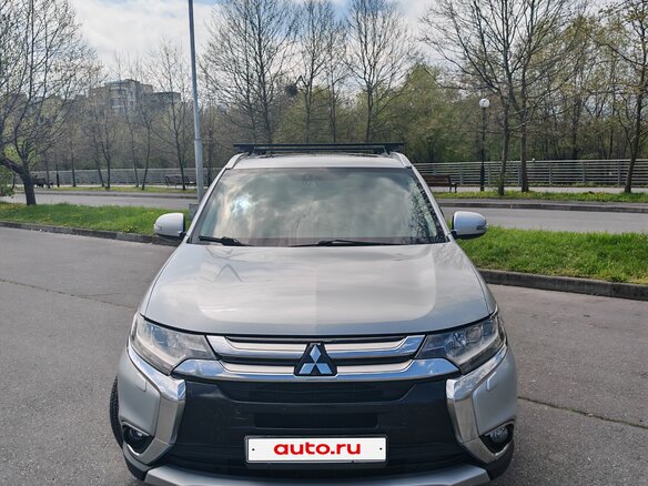 2015 Mitsubishi Outlander III Рестайлинг 2, серебристый, 2000000 рублей