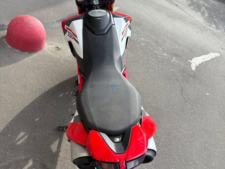 2025 Ducati Hypermotard, красный, 2150000 рублей, вид 4
