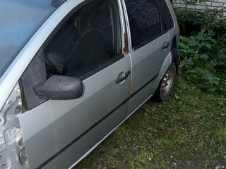 2002 Ford Fiesta Mk5, серебристый, 80000 рублей, вид 4