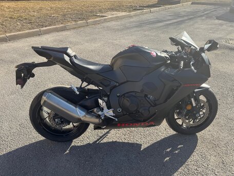 2017 Honda CBR 1000 RR/RA Fireblade, серый, 1250000 рублей, вид 3