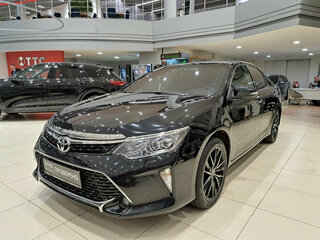 2015 Toyota Camry VII (XV50) Рестайлинг, чёрный, 1799000 рублей, вид 1