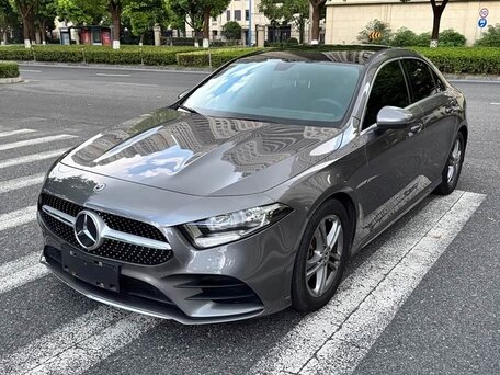 2022 Mercedes-Benz A-Класс 180 IV (W177), серый, 1950000 рублей, вид 1