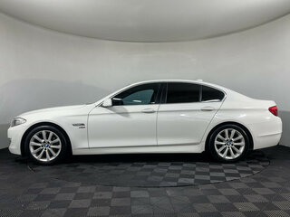 2012 BMW 5 серии 535i xDrive VI (F10/F11/F07), белый, 1697000 рублей, вид 5