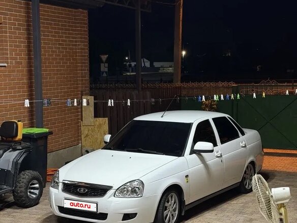 2018 Lada (ВАЗ) Priora I Рестайлинг, белый, 720000 рублей - вид 5