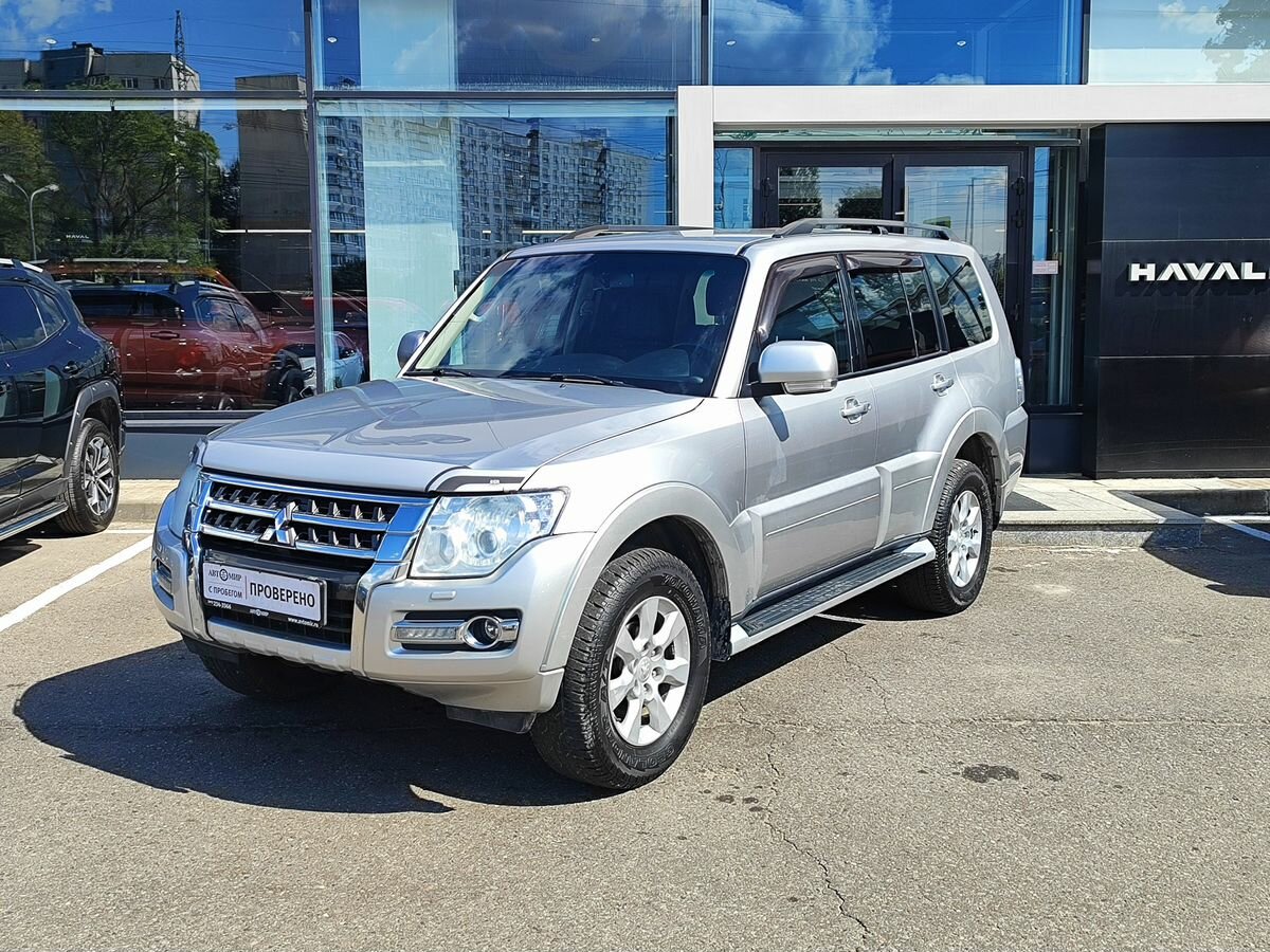 Открыть фотографии: Mitsubishi Pajero IV Рестайлинг 2