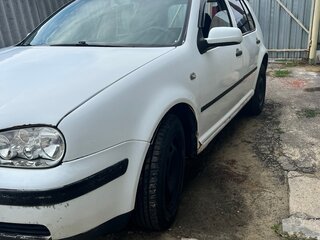 2002 Volkswagen Golf IV, белый, 225000 рублей, вид 1