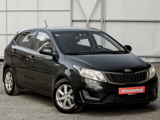 2014 Kia Rio III, чёрный, 800000 рублей, вид 3