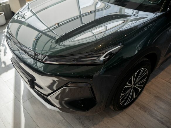 2026 Geely EX5 Гибрид EM-i, зелёный, 3969990 рублей - вид 18
