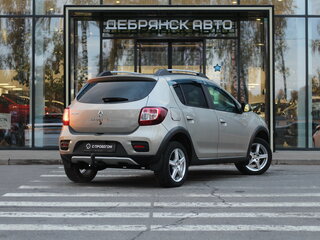 2016 Renault Sandero Stepway II, бежевый, 930000 рублей, вид 3