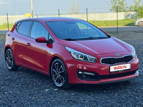 2015 Kia Ceed II Рестайлинг, красный, вид 1
